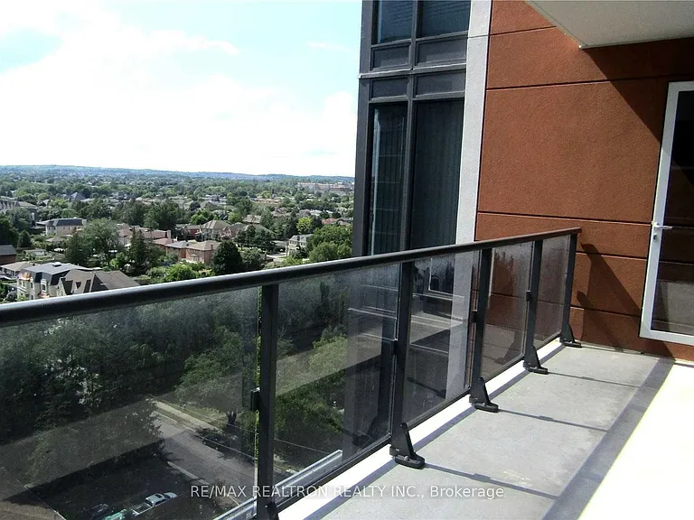 9608 Yonge St #1506 — Photo 13