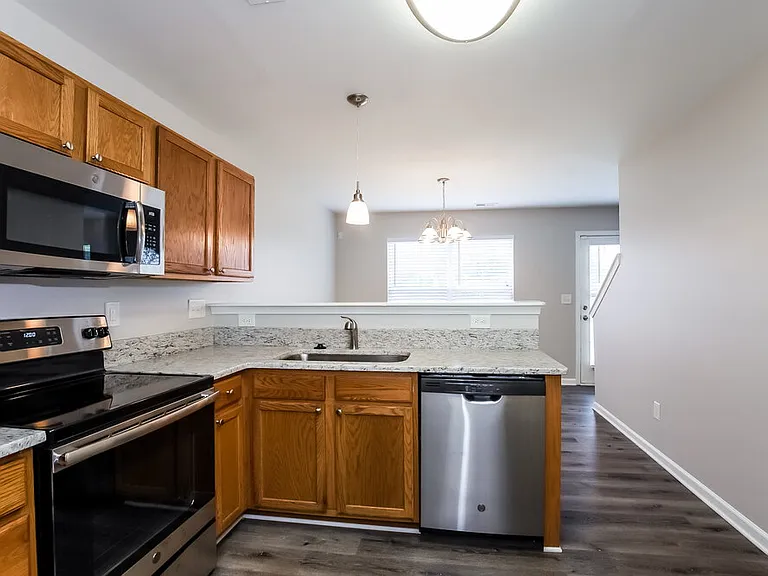 717 Aberdeen Glen Pl — Photo 10