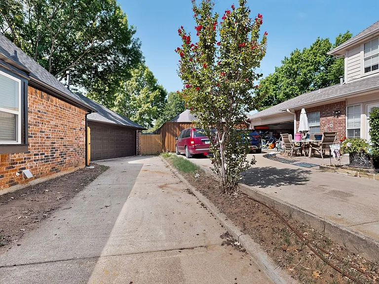 720 Cliffmoor Dr — Photo 45