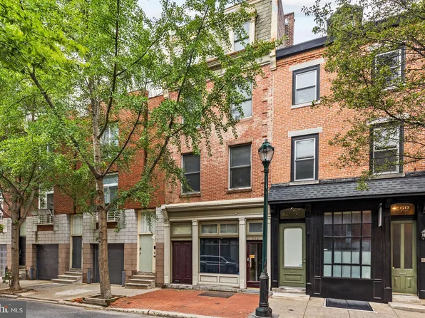 262 S 11th St, Philadelphia, PA 19107