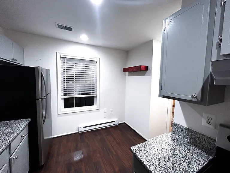 305 Rock Spring Dr SW — Photo 9
