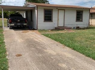 1221 Jackson St, Red Oak, TX 75154