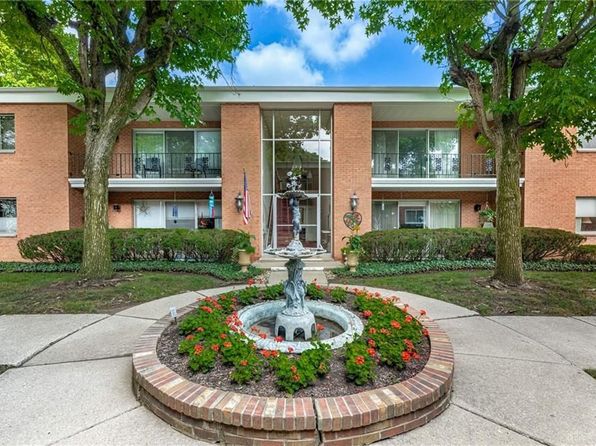 1001 Far Hills Ave #3