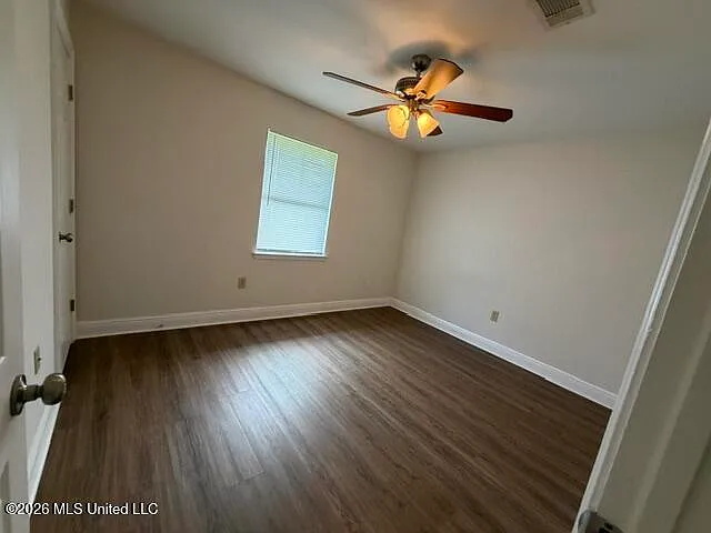 115 Cora Cir — Photo 8