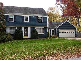 10 Esek Hopkins Ln, Cumberland, RI 02864