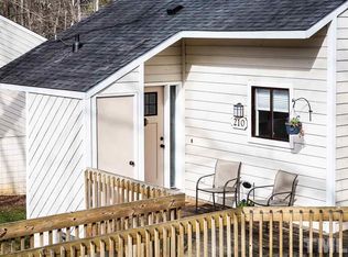 210 Concannon Ct, Cary, NC 27511