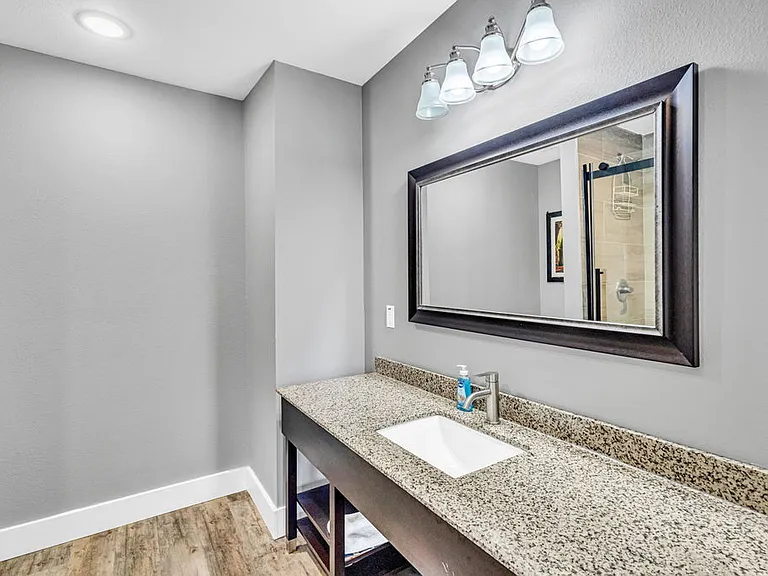 109 E Orchard Loop — Photo 19