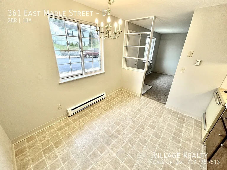 361 E Maple St #D — Photo 38