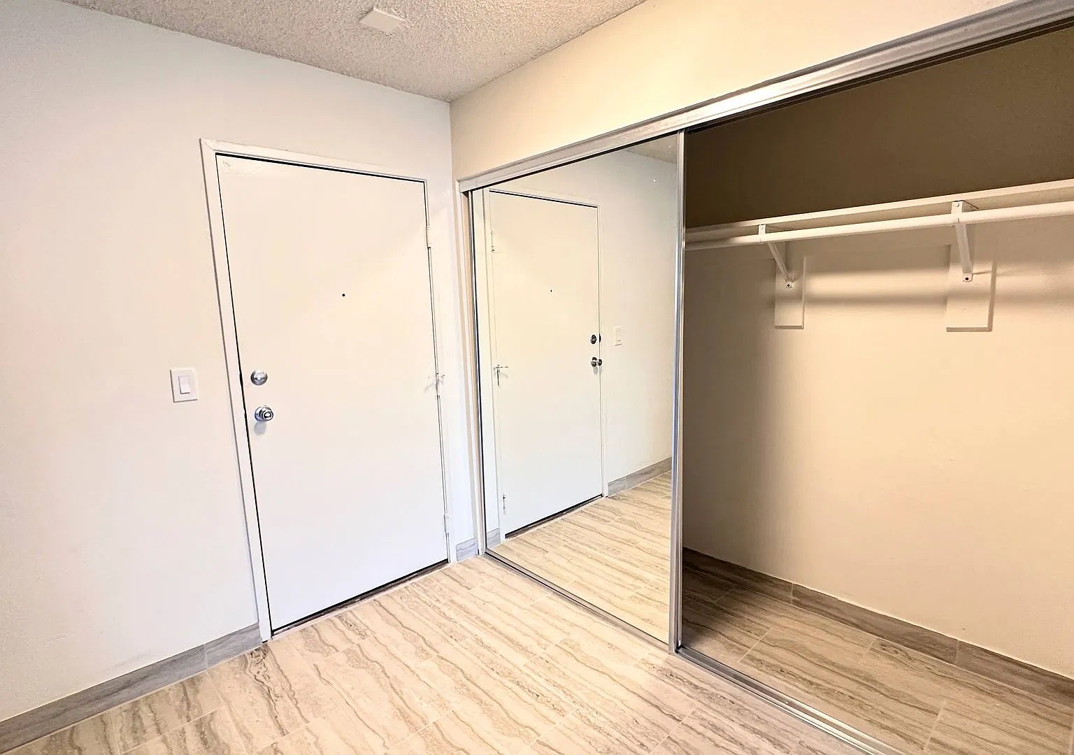 810MA — Photo 2