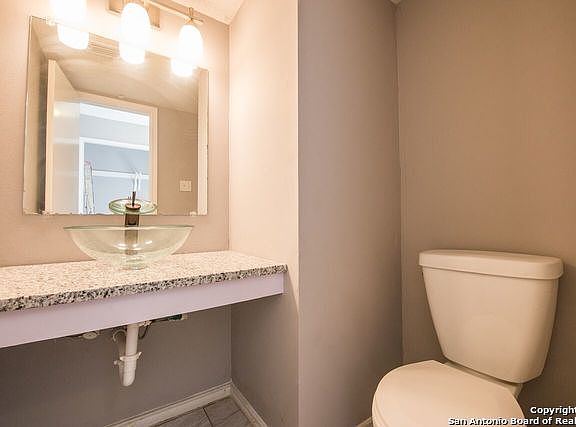 4th image of 3615 Herron Ct