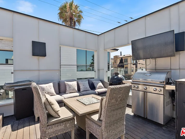 3410 Hermosa Ave — Photo 16