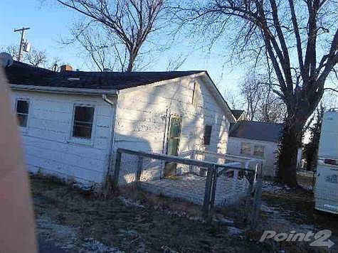 2nd image of 406 E Benton St