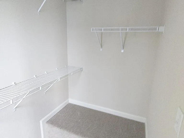 1048 Steamboat Dr — Photo 9
