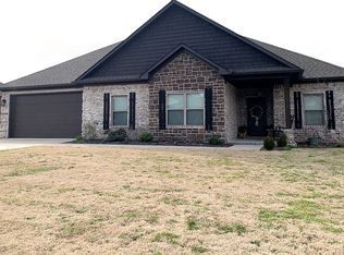 115 Angelfish Ave, Russellville, AR 72802