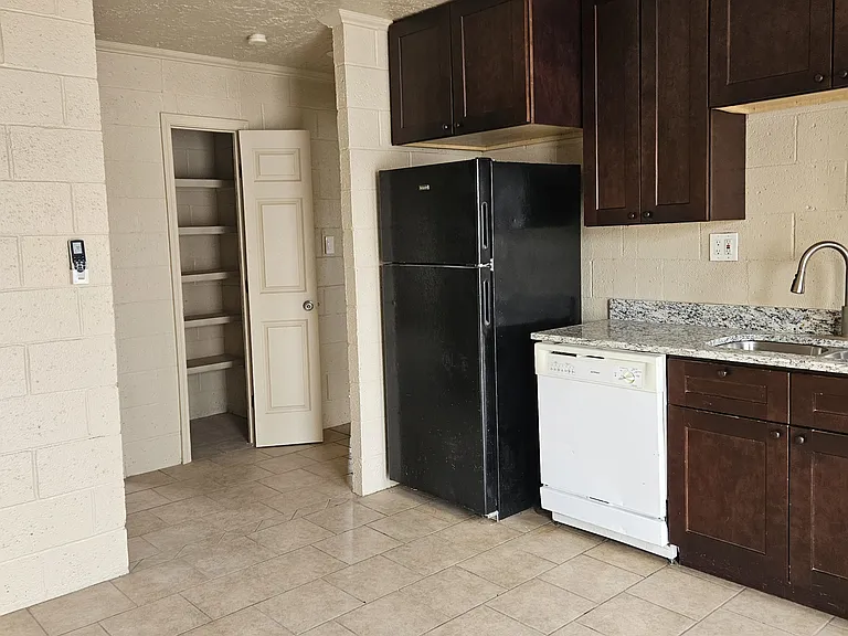 801 S Espina St #2 — Photo 4
