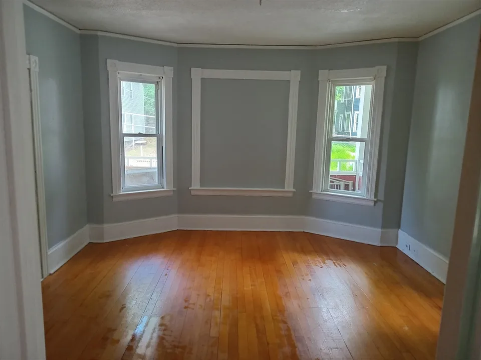 86 Marshall St #2