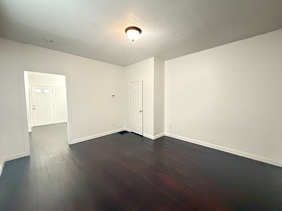 5th image of 644 Atwood St