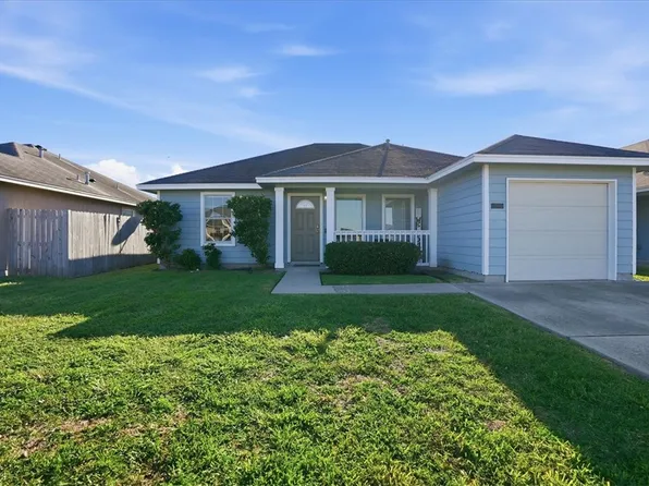 7497 Gold Star Dr, Corpus Christi, TX 78414