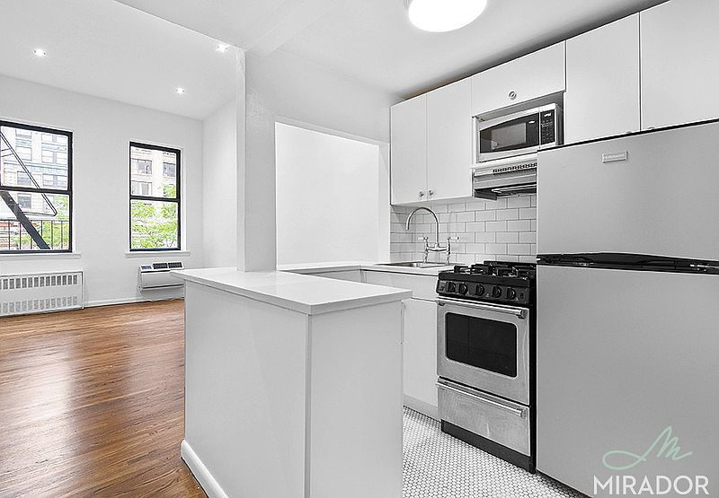 2nd image of 26 E 13th St APT 4E