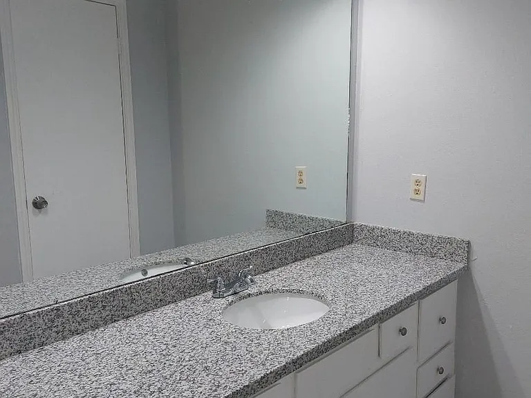 1846 Hollister St #6 — Photo 8