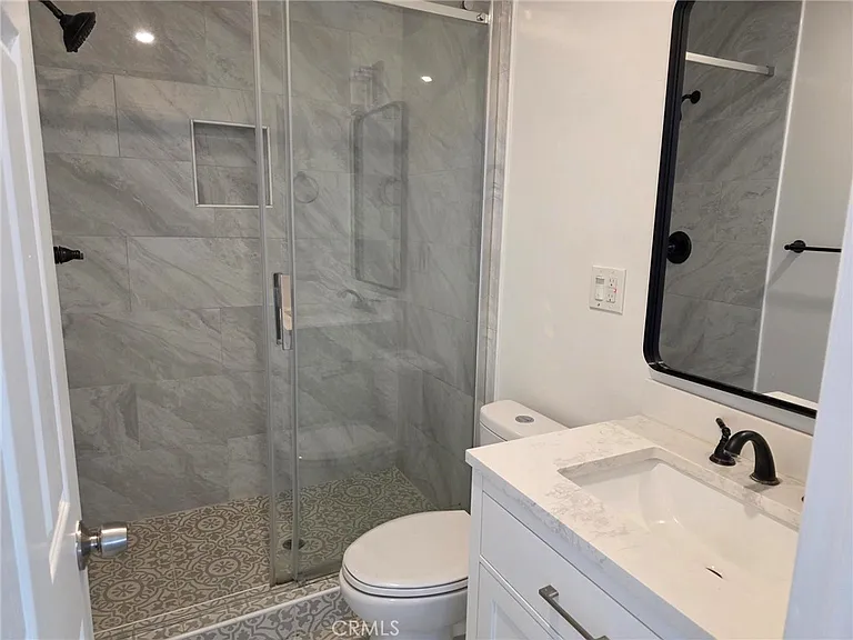 501 Avenue B #C — Photo 11
