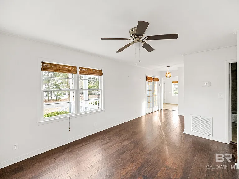 358 Pecan Ave — Photo 18