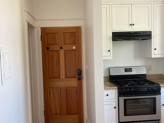 3rd image of 2 Genoa Pl APT 6