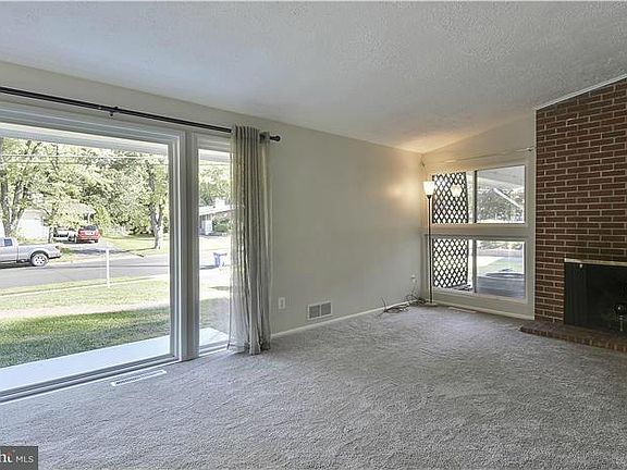 5th image of 8608 Camden St