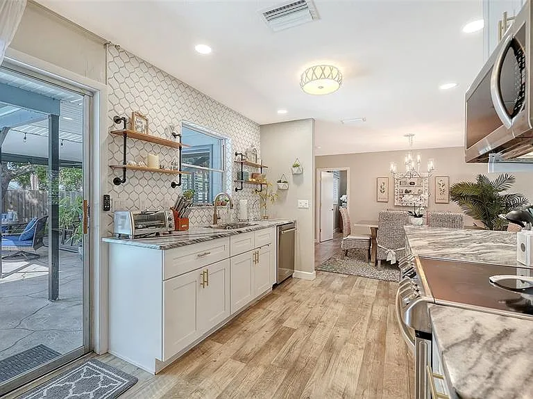 6758 S Lockwood Ridge Rd — Photo 19