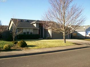 581 Creswood Loop, Creswell, OR 97426