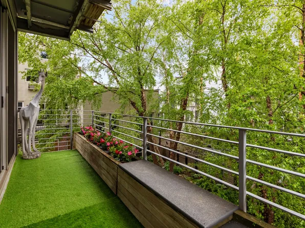 114 4th Place image 9 of 11