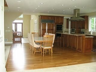 3rd image of 521 Belfrey Ct