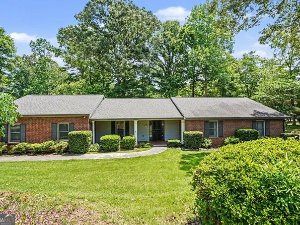 100 Springridge Ct, Peachtree City, GA 30269