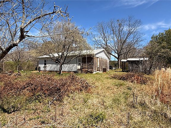 5th image of 140 Davis Hill Rd