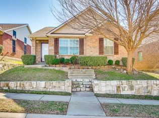 8916 Sundance Trl, Aubrey, TX 76227