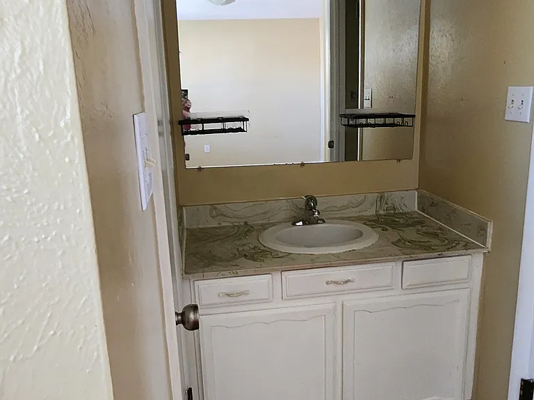 188 Paris Cir — Photo 12