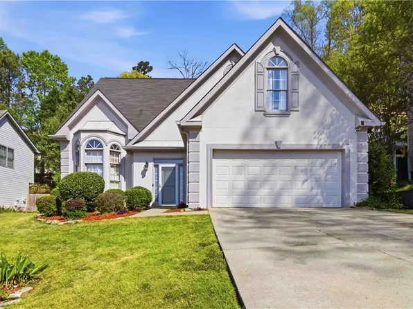 874 Georgian Point Dr, Lawrenceville, GA 30045