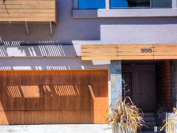 2nd image of 3010 Sacramento St APT 3