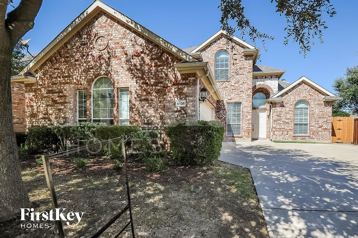 Building Photo - 5108 Parkplace Dr