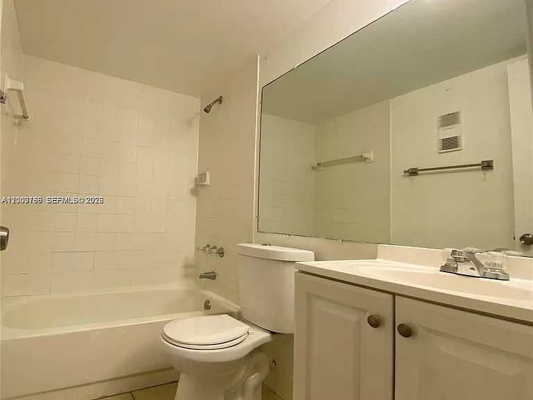4033 Lakeside Dr #4033 — Photo 13