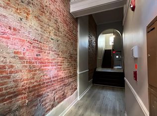 1206 Walnut St #1, Philadelphia, PA 19107
