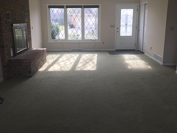 Entrance into living room