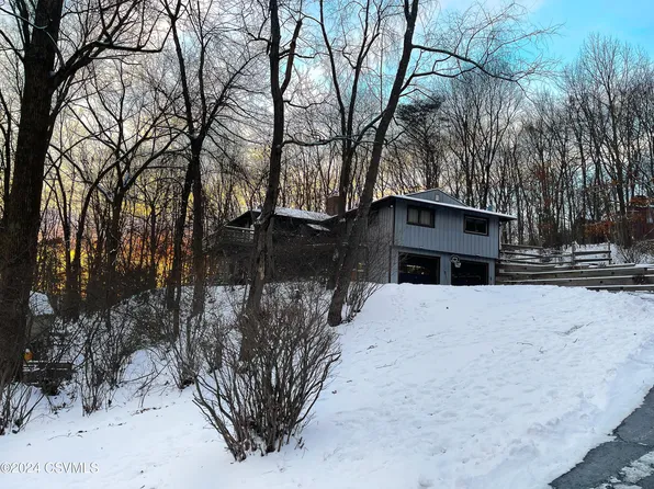 145 Timberwood Dr, Danville, PA 17821
