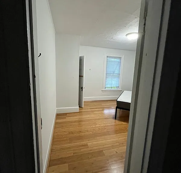 302 Willow St #2B — Photo 2