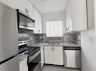 2042 NE 167th St, North Miami Beach, FL 33162