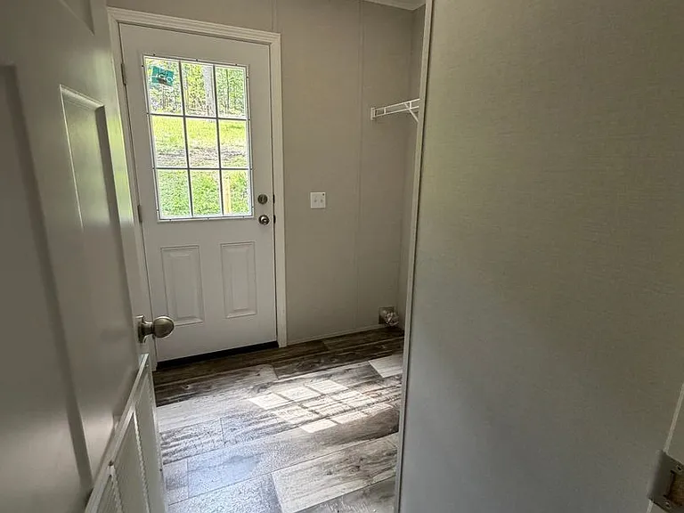 4918 Greenwood Ln — Photo 9