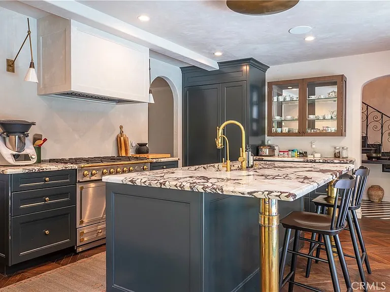 5531 Red Oak Dr — Photo 8