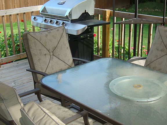 4th image of 2815 Southfield Village Dr