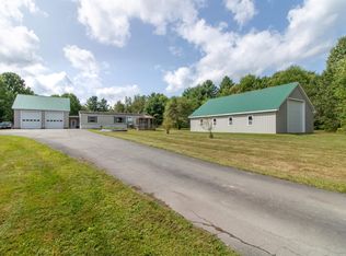 99 River Rd, Irasburg, VT 05845
