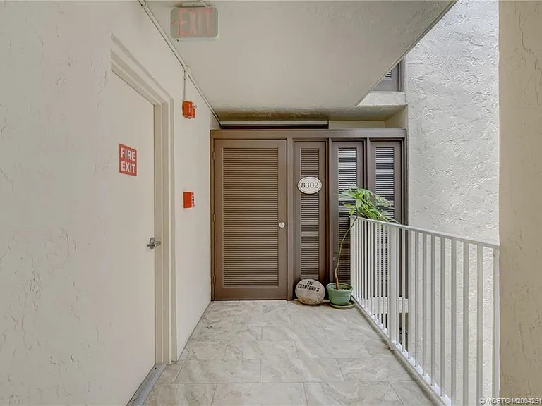 8302 Marina Villas Dr #8302 — Photo 6